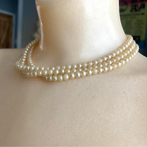 Vintage Pearl Choker Necklace Faux Pearls Gemstones Chic Adjustable - Picture 5 of 9